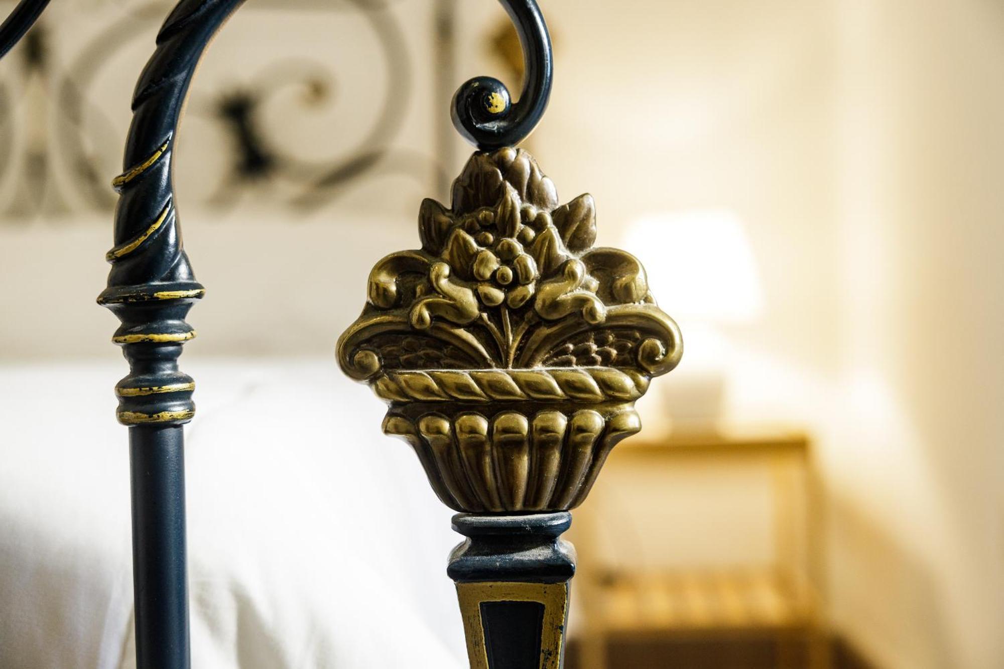 Civico13 Bed and Breakfast Νάπολη Εξωτερικό φωτογραφία