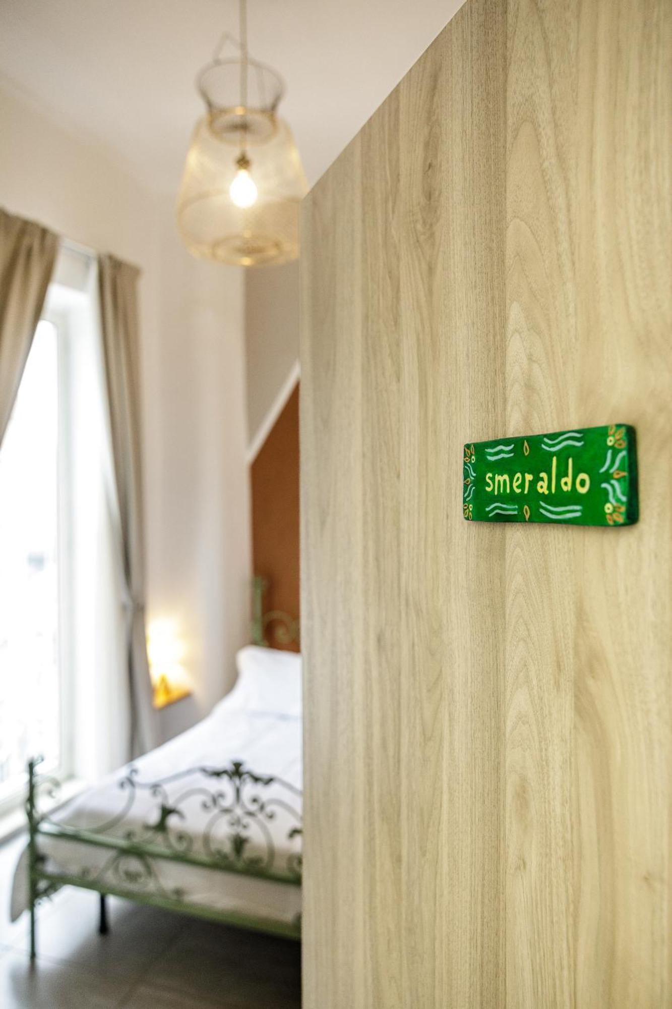 Civico13 Bed and Breakfast Νάπολη Εξωτερικό φωτογραφία